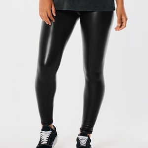 EUC Hollister faux leather leggings Large